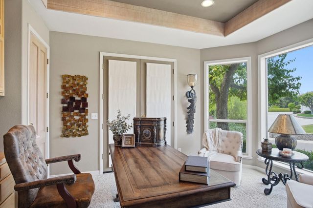 10236 Whitetail Dr, Oakdale, CA 95361