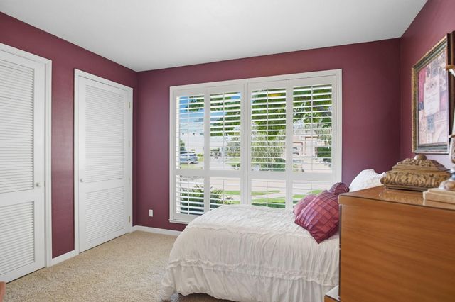 10236 Whitetail Dr, Oakdale, CA 95361