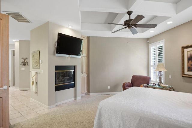 10236 Whitetail Dr, Oakdale, CA 95361