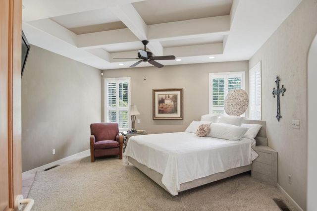 10236 Whitetail Dr, Oakdale, CA 95361