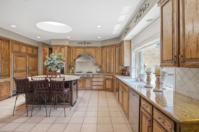 10236 Whitetail Dr, Oakdale, CA 95361