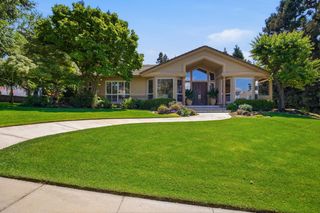 10236 Whitetail Dr, Oakdale, CA 95361