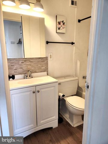 529 PLAYA DEL SOL RD, Cherry Hill, NJ 08002