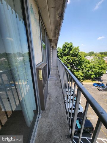529 PLAYA DEL SOL RD, Cherry Hill, NJ 08002