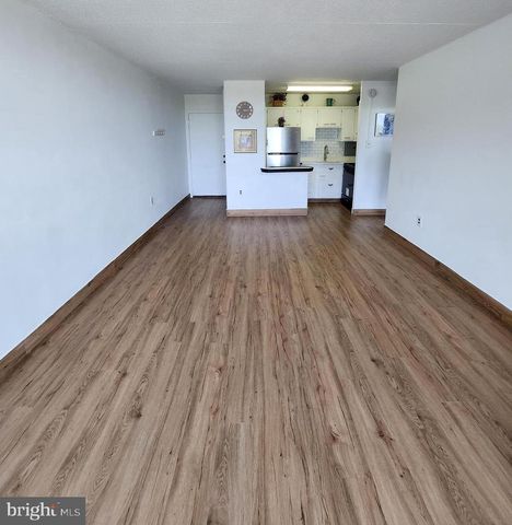 529 PLAYA DEL SOL RD, Cherry Hill, NJ 08002