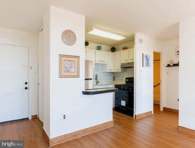 529 PLAYA DEL SOL RD, Cherry Hill, NJ 08002