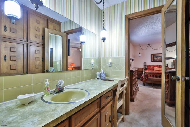 13205 CR 4411, Knox City, TX 79529