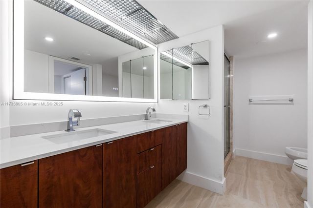 1717 N Bayshore Dr A-1231, Miami, FL 33132