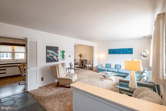 2405 GARDEN LN, Reading, PA 19609