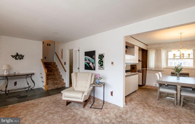 2405 GARDEN LN, Reading, PA 19609