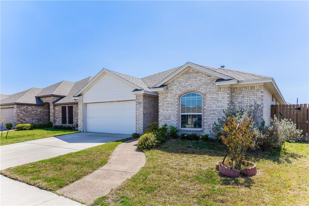 7217 Repcon Dr, Corpus Christi, TX 78414 — exterior