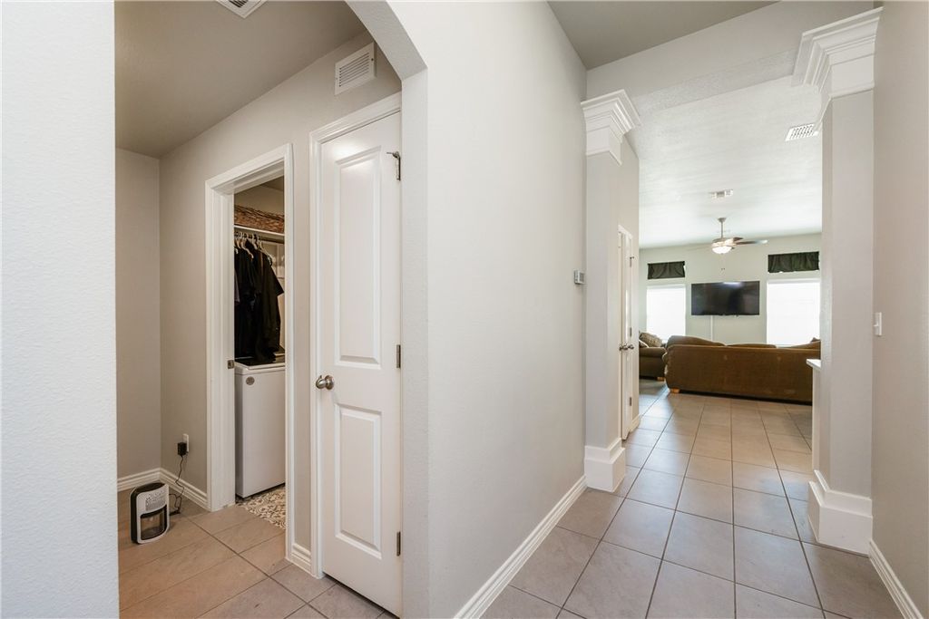 7217 Repcon Dr, Corpus Christi, TX 78414 — photo 4
