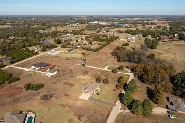 4 Raymond Road, Shawnee, OK 74801