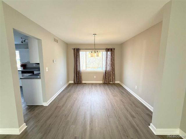 24888 Apple Crest Drive, Novi, MI 48375