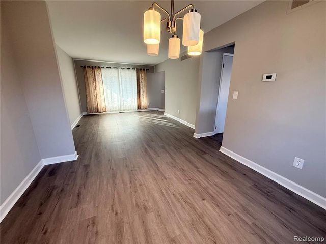 24888 Apple Crest Drive, Novi, MI 48375