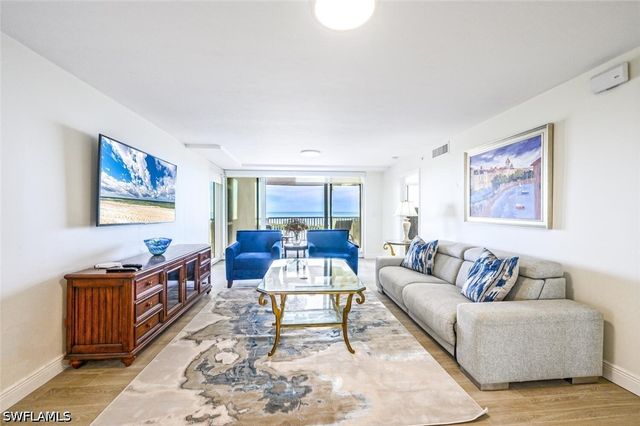 6849 Grenadier BLVD 1704, Naples, FL 34108