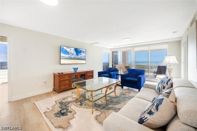 6849 Grenadier BLVD 1704, Naples, FL 34108
