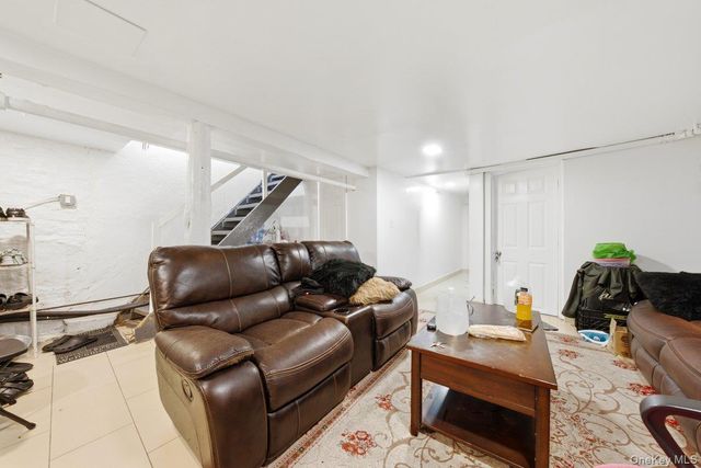 3159 Villa Avenue, Bronx, NY 10468