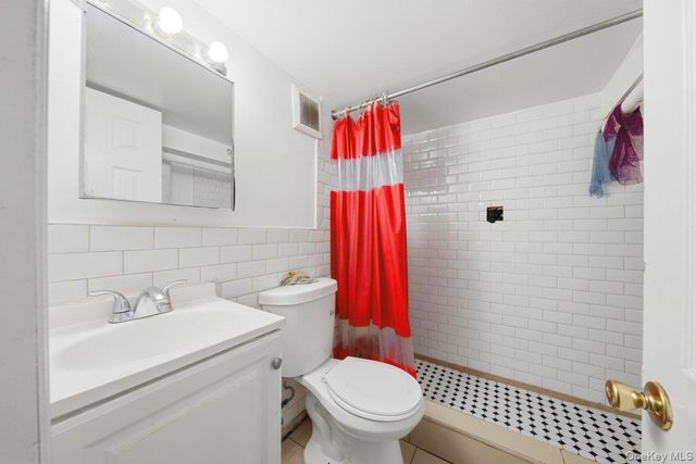 3159 Villa Avenue, Bronx, NY 10468