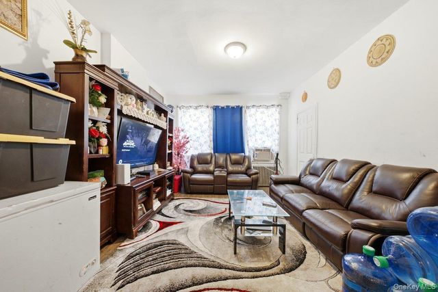 3159 Villa Avenue, Bronx, NY 10468