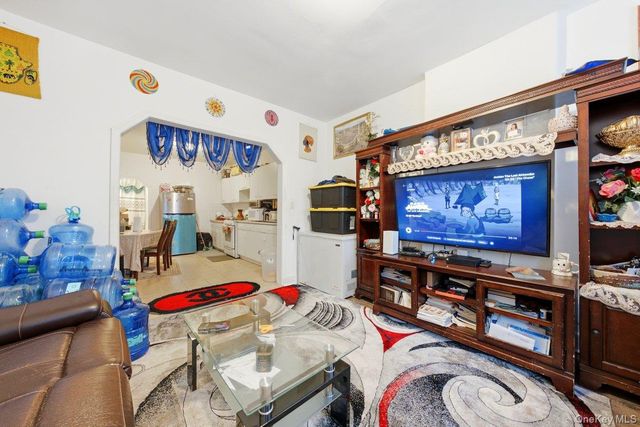 3159 Villa Avenue, Bronx, NY 10468