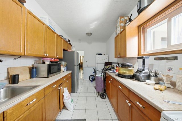 3159 Villa Avenue, Bronx, NY 10468