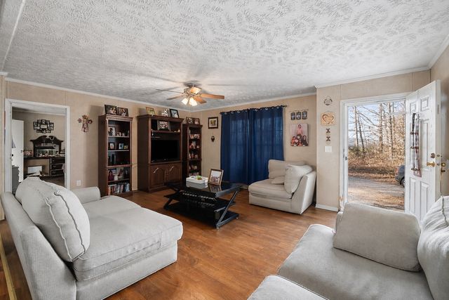 1363 Laws Rd, Mcminnville, TN 37110