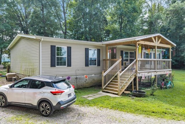 1363 Laws Rd, Mcminnville, TN 37110