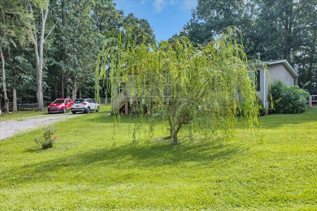 1363 Laws Rd, Mcminnville, TN 37110