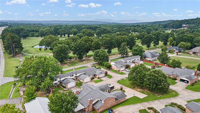 54 Club Road Village, Dover, AR 72837