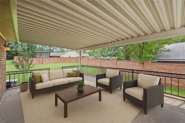 54 Club Road Village, Dover, AR 72837