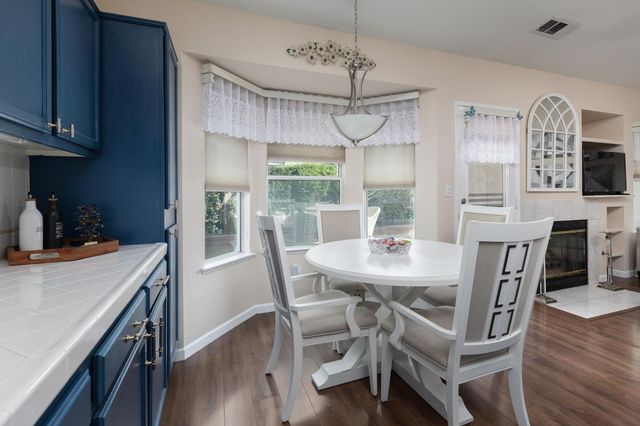 2671 Dennis Avenue, Fresno, CA 93611