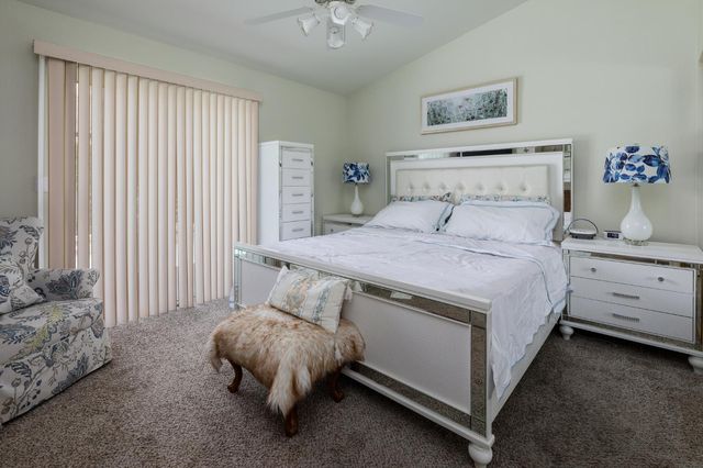 2671 Dennis Avenue, Fresno, CA 93611