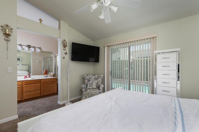 2671 Dennis Avenue, Fresno, CA 93611