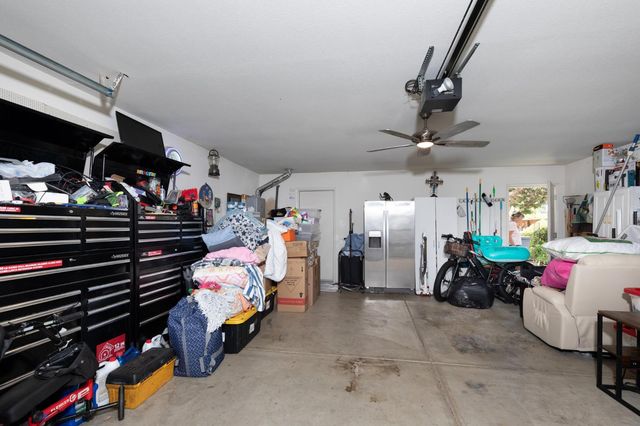 2671 Dennis Avenue, Fresno, CA 93611