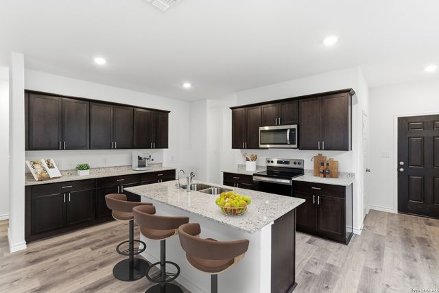 5151 Flight Sail, San Antonio, TX 78245