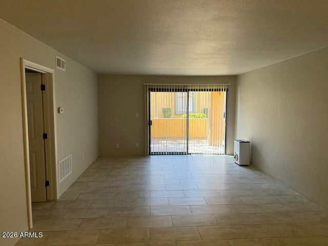 8500 E INDIAN SCHOOL Road 119, Scottsdale, AZ 85251