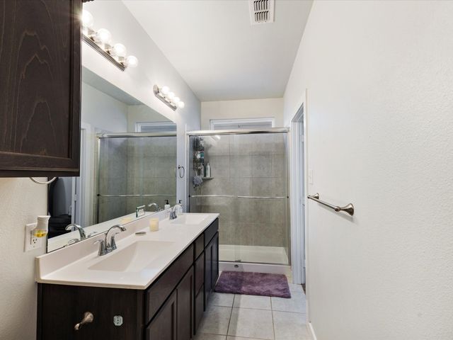 2105 Paxton Way, Denton, TX 76209