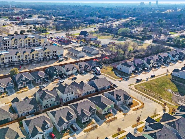 2105 Paxton Way, Denton, TX 76209