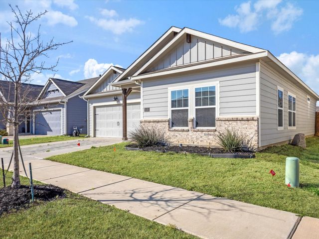 2105 Paxton Way, Denton, TX 76209