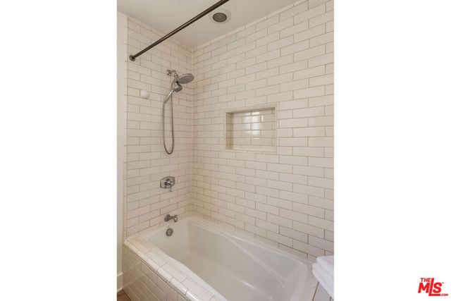 1529 Parmer Avenue, Los Angeles, CA 90026