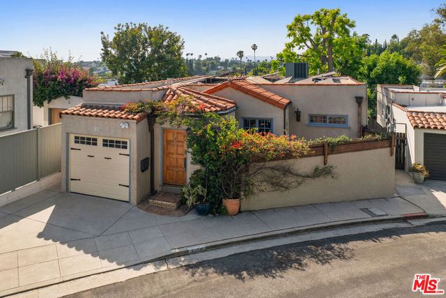1529 Parmer Avenue, Los Angeles, CA 90026