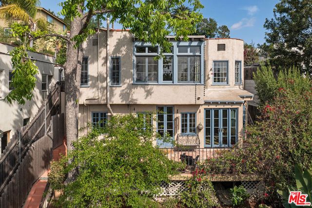 1529 Parmer Avenue, Los Angeles, CA 90026