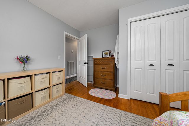 1704 Scenic Drive, Johnson City, TN 37604