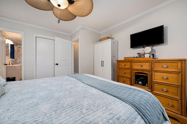 1704 Scenic Drive, Johnson City, TN 37604
