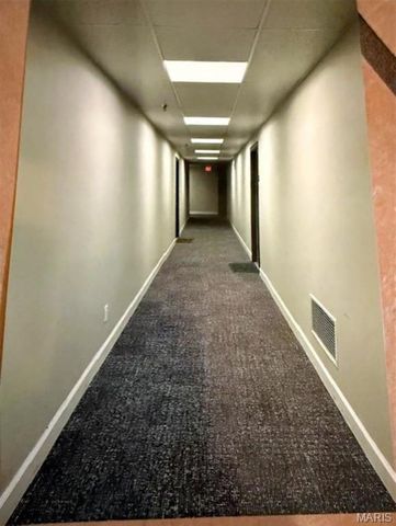 5696 Kingsbury Avenue 302, St Louis, MO 63112