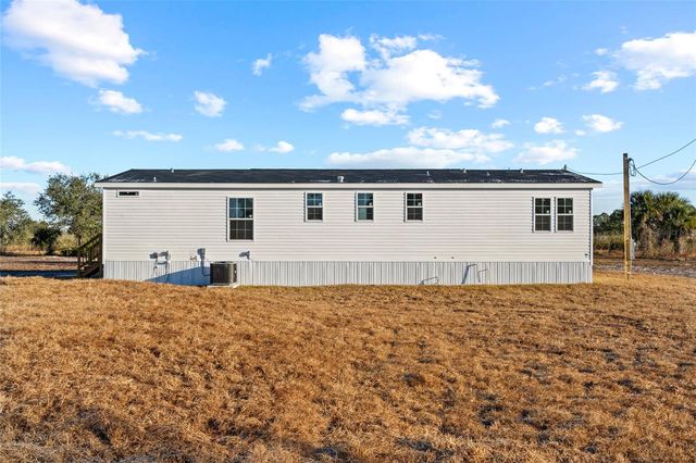 21712 NW 274TH STREET, Okeechobee, FL 34972