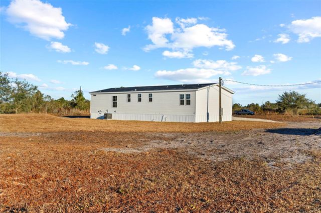 21712 NW 274TH STREET, Okeechobee, FL 34972