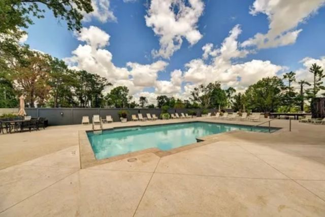 2222 1st Avenue 305, Cedar Rapids, IA 52402