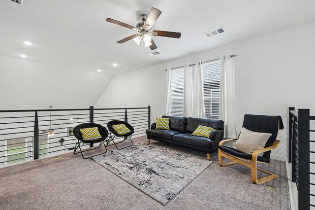 2012 Dappled Grey Avenue, Aubrey, TX 76227